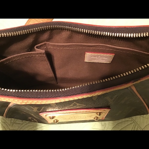 Louis Vuitton Over the Shoulder Handbag Authentic - Picture 8 of 12